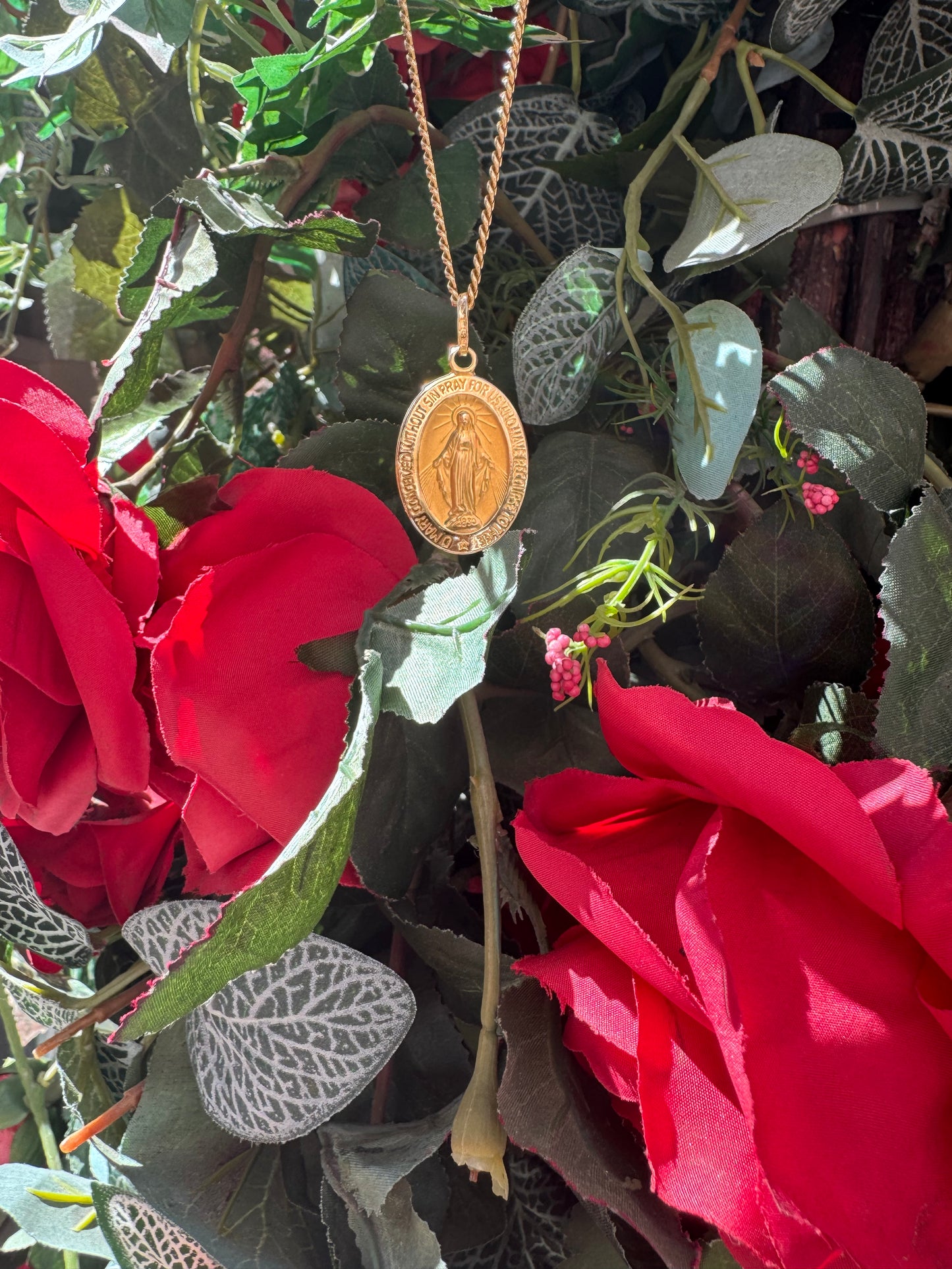 Ave Maria Pendant (Medium)